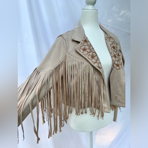 Faux Suede Fringe Jacket with hand burned flowers - Picture 4 of 5